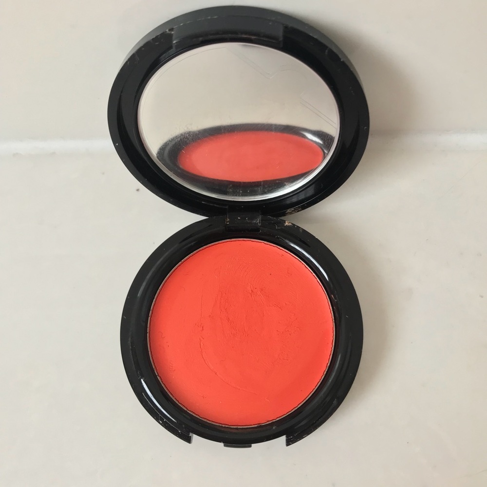 Make Up For Ever Second Skin Red Blush in 515